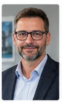 Portret specjalisty prowadzącego ekspertyzy konstrukcji budowlanych